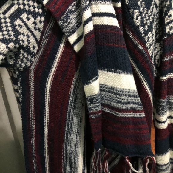 Hooked Up Tribal Sweater - Picture 2 of 3